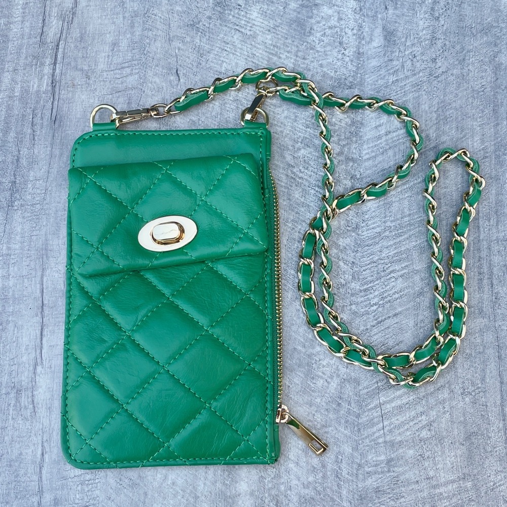 Borse in Pelle Green Quilted Genuine Leather Crossbody Phone Bag Made in Italy